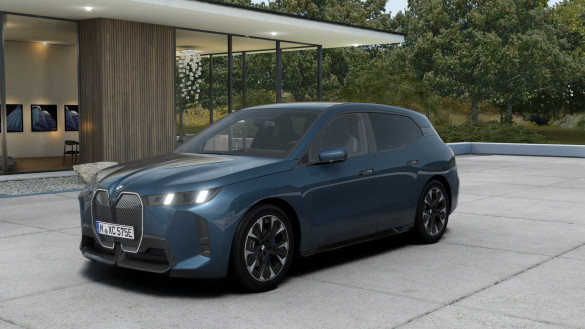 BMW iX xDrive60