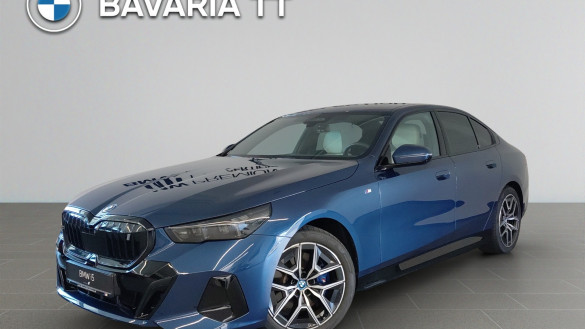 BMW i5 xDrive40 Sedan