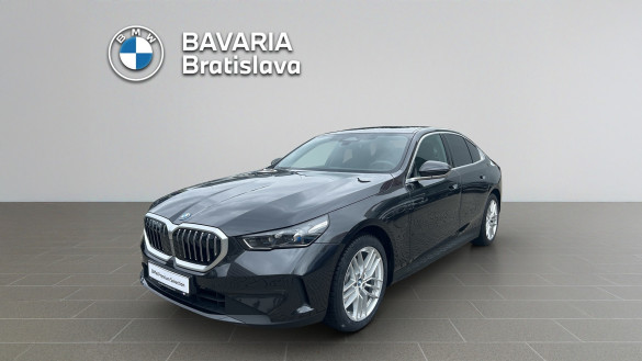 BMW 530e Sedan