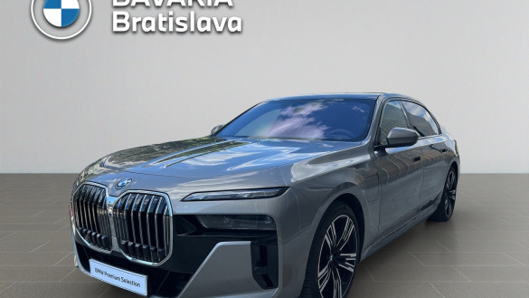 BMW 750e xDrive