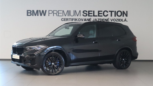 BMW X5 M50i