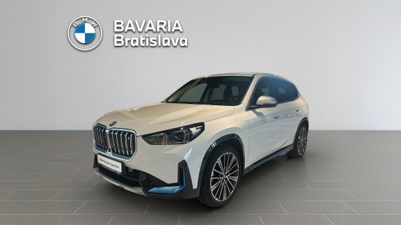 BMW iX1 xDrive30