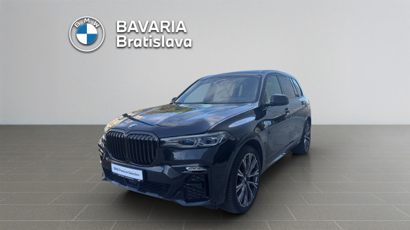 BMW X7 M50i