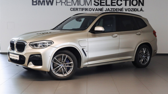 BMW X3 xDrive30e