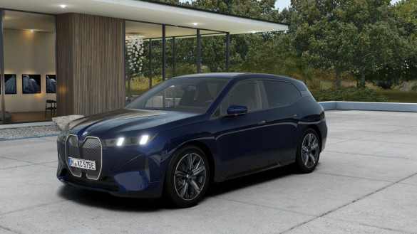 BMW iX xDrive60